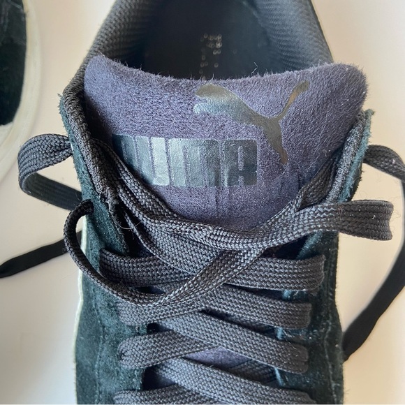 Puma Women's Vikky Black Suede Sneaker Size 9 w/original box - Picture 11 of 11
